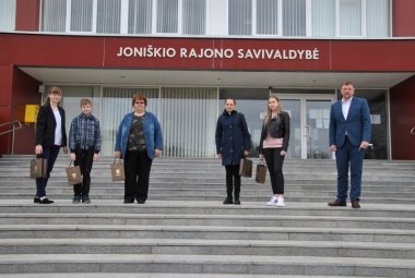 Įteikti apdovanojimai