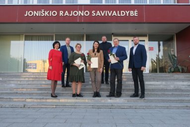 Vietos savivaldos dienos proga įteikti mero padėkos raštai