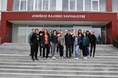 Tarptautinio projekto dalyviai lankėsi Joniškio rajono savivaldybėje