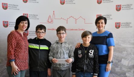 Pasveikinta konkurso „Mūsų šeimos skaniausias patiekalas“ nugalėtojų šeima