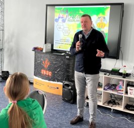 Kelialapį į „Mokyklų protų žaidynių“ finalą laimėjo Joniškio „Saulės“ pagrindinė mokykla