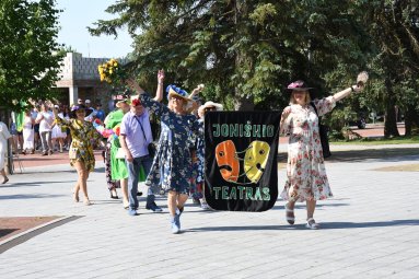 Nuaidėjo gražiausiomis spalvomis pražydusio Joniškio gimtadienis