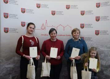 Apdovanoti Kalėdinio atviruko konkurso nugalėtojai