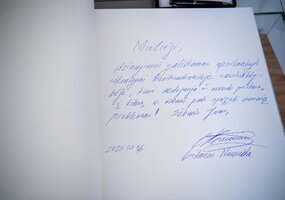assoc_image