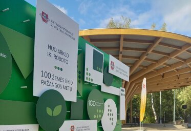Joniškyje – žemės ūkio mokslo raidos bei pažangos 100-mečiui skirtas renginys