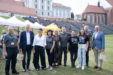 Kaune nuaidėjo penktasis Joniškiečių piknikas