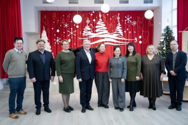 Taivano ambasadorė apdovanojo Joniškio rajono menininkus