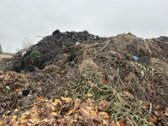 Žaliųjų atliekų kompostavimo aikštelės: kas tai ir ką gyventojai čia gali pristatyti?