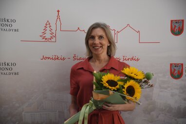 Joniškio rajono garbės ambasadoriaus ženklas įteiktas Edita Mielienei