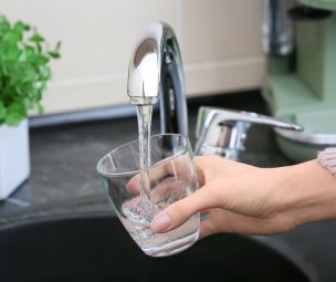 VMVT rekomendacijos gyventojams galimo potvynio metu: kaip užtikrinti maisto ir vandens saugą