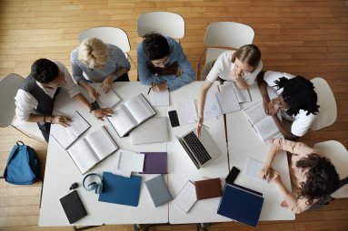 Kviečiame teikti paraiškas jaunimo iniciatyvų projektų finansavimui gauti