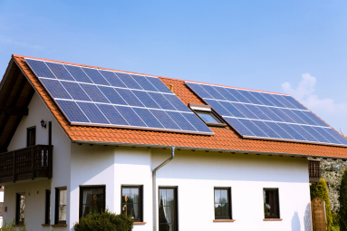 Parama įsirengusiems saulės elektrines – jau birželio 9 d.