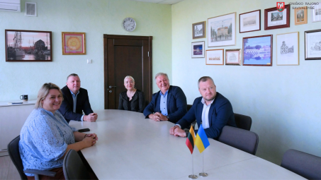 Su nepriklausomybės diena pasveikintas miestas-partneris